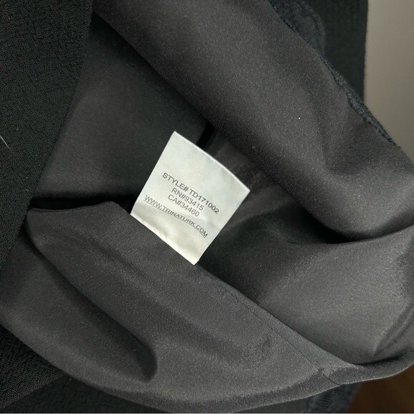 TRINA TURK Splash black ruffle mini shift dress women's size small 4 - Picture 10 of 10